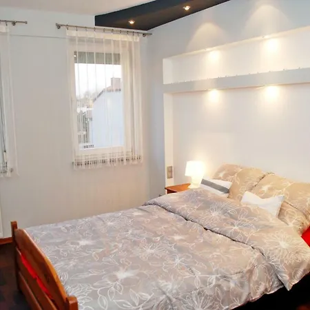 Apartment Apartament Przy Zapolskiej Krakow